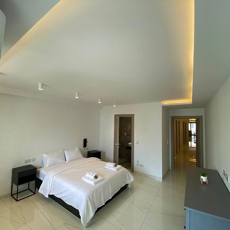 Tigne Sliema Three Bedrooms Apartment المظهر الخارجي الصورة
