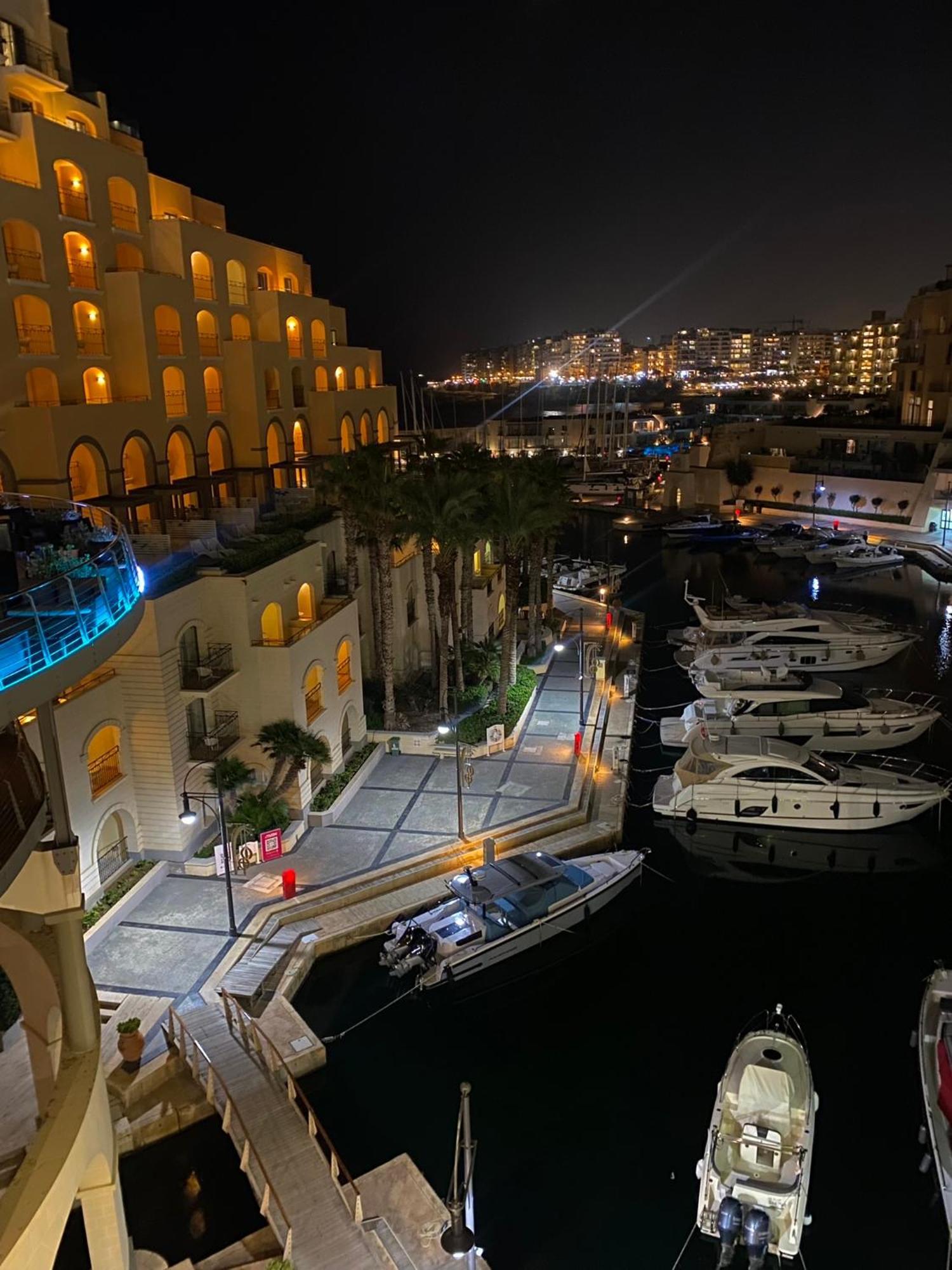 Tigne Sliema Three Bedrooms Apartment المظهر الخارجي الصورة