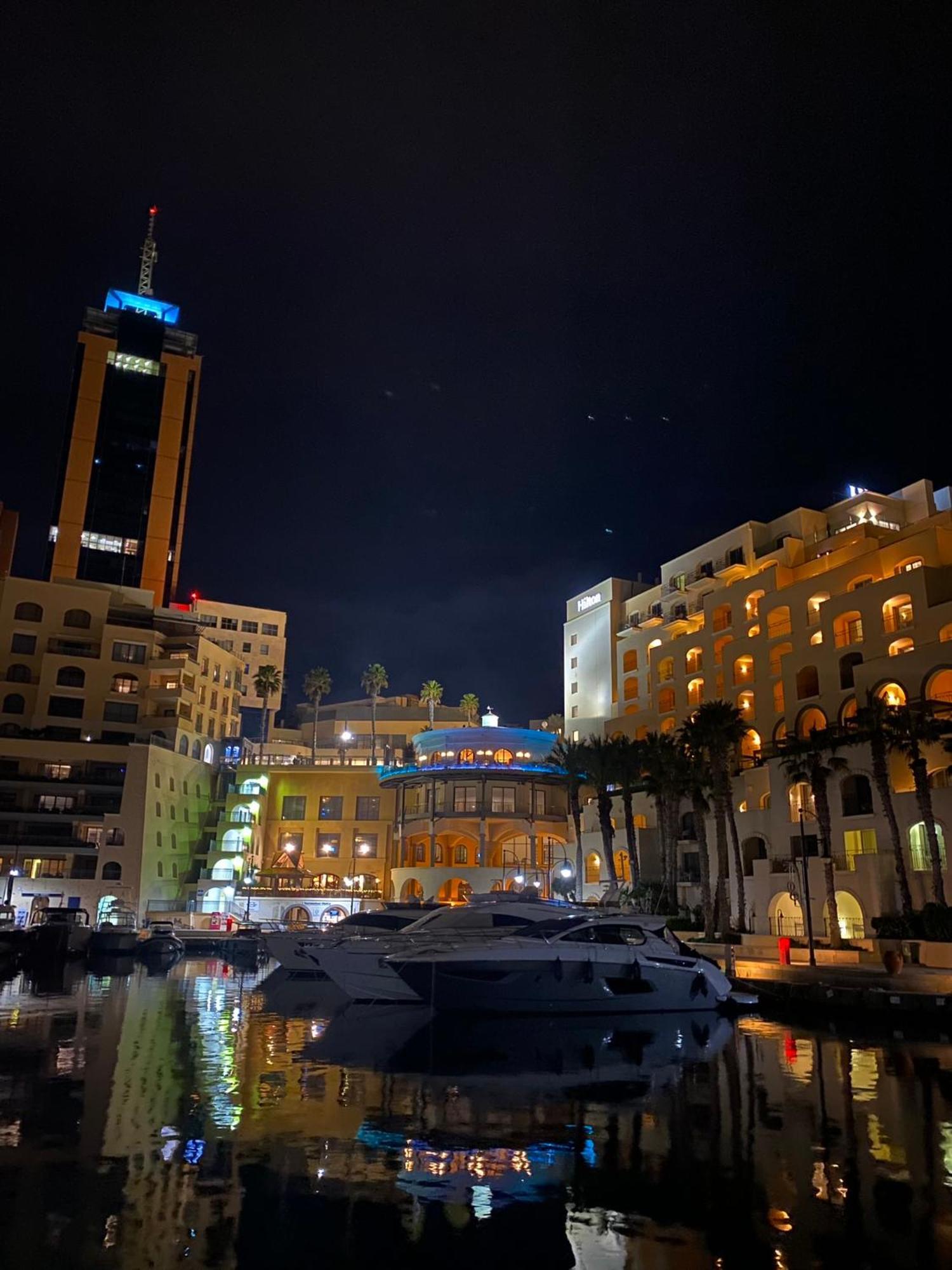 Tigne Sliema Three Bedrooms Apartment المظهر الخارجي الصورة