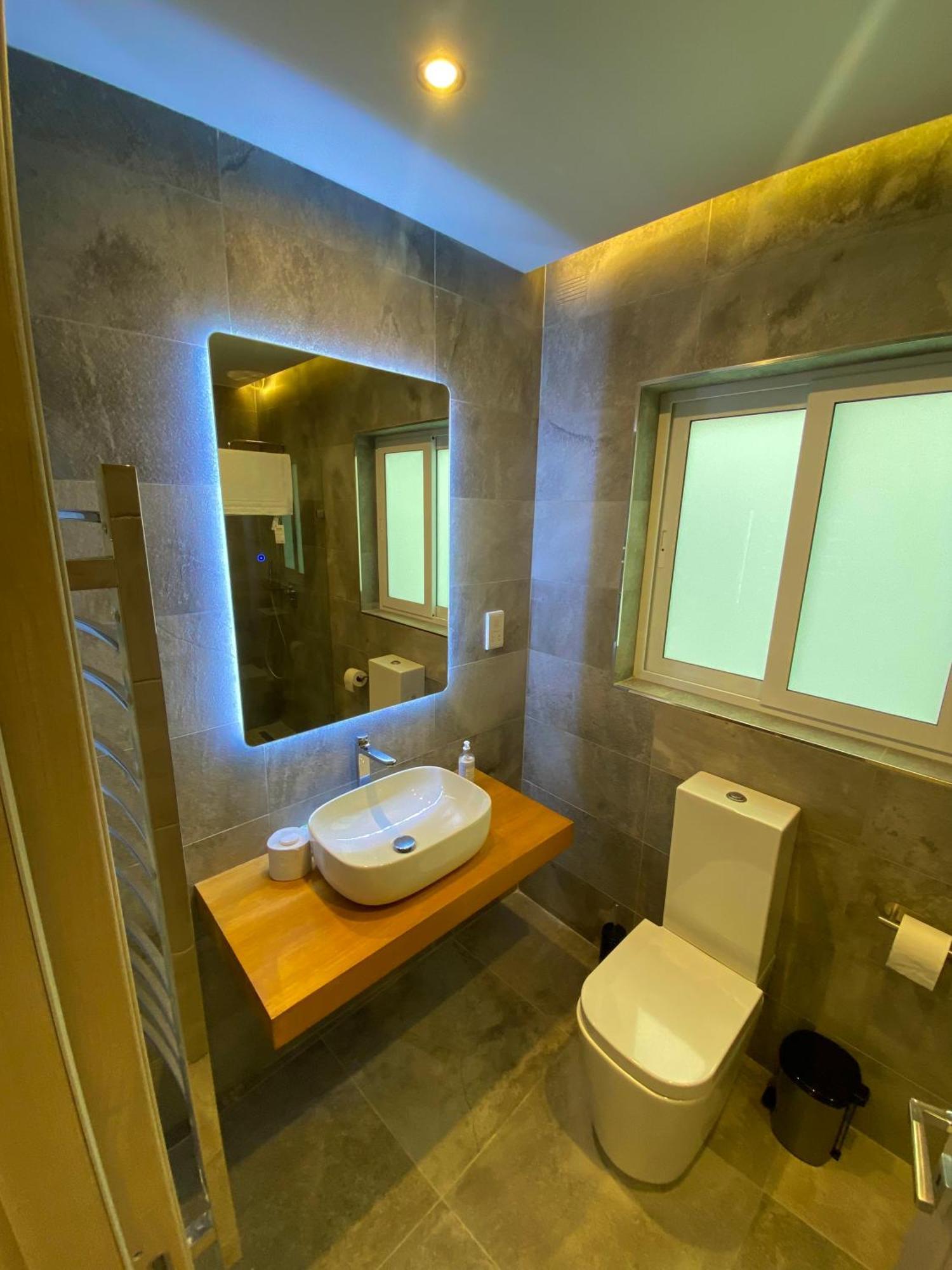 Tigne Sliema Three Bedrooms Apartment المظهر الخارجي الصورة