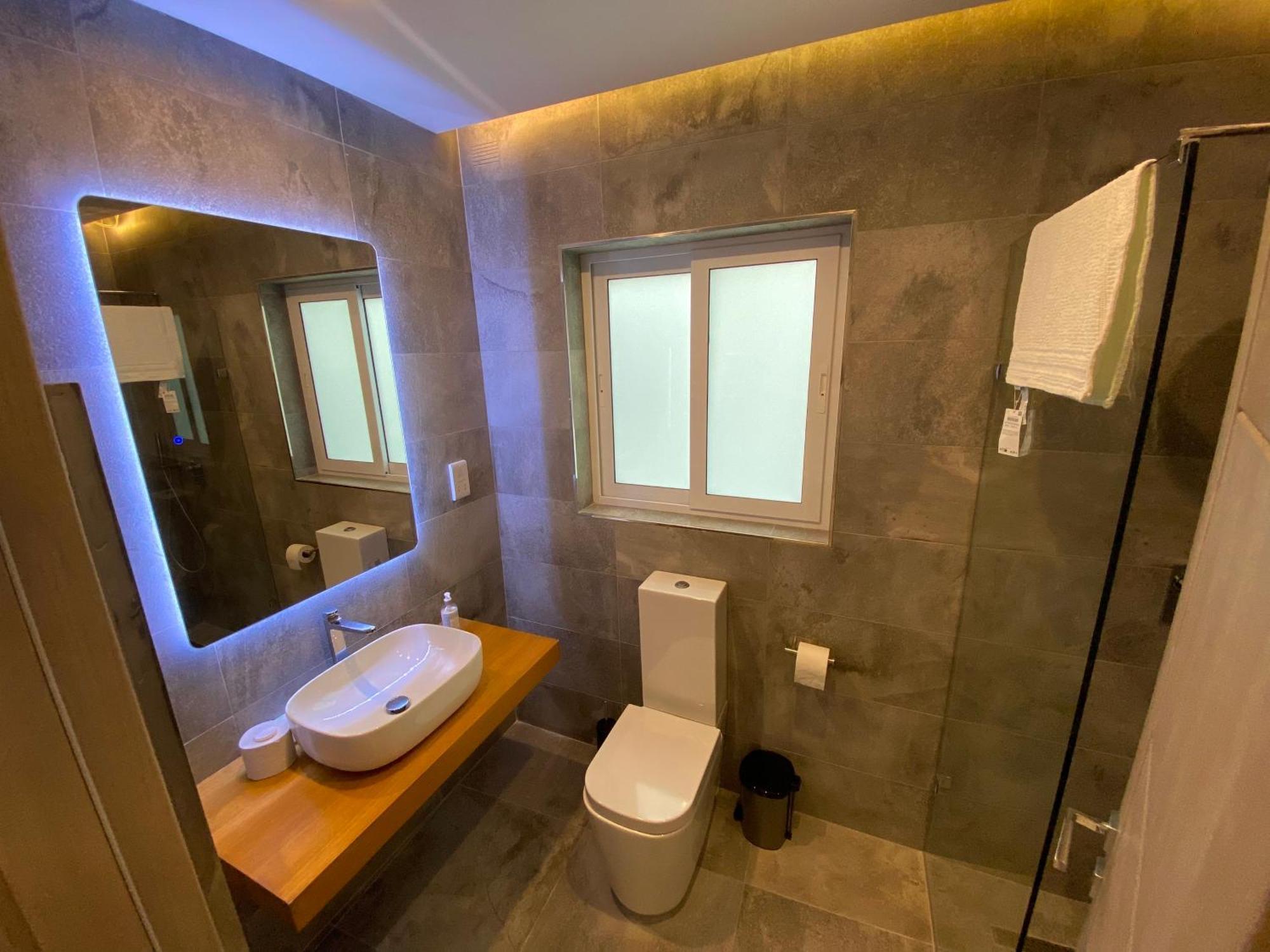 Tigne Sliema Three Bedrooms Apartment المظهر الخارجي الصورة