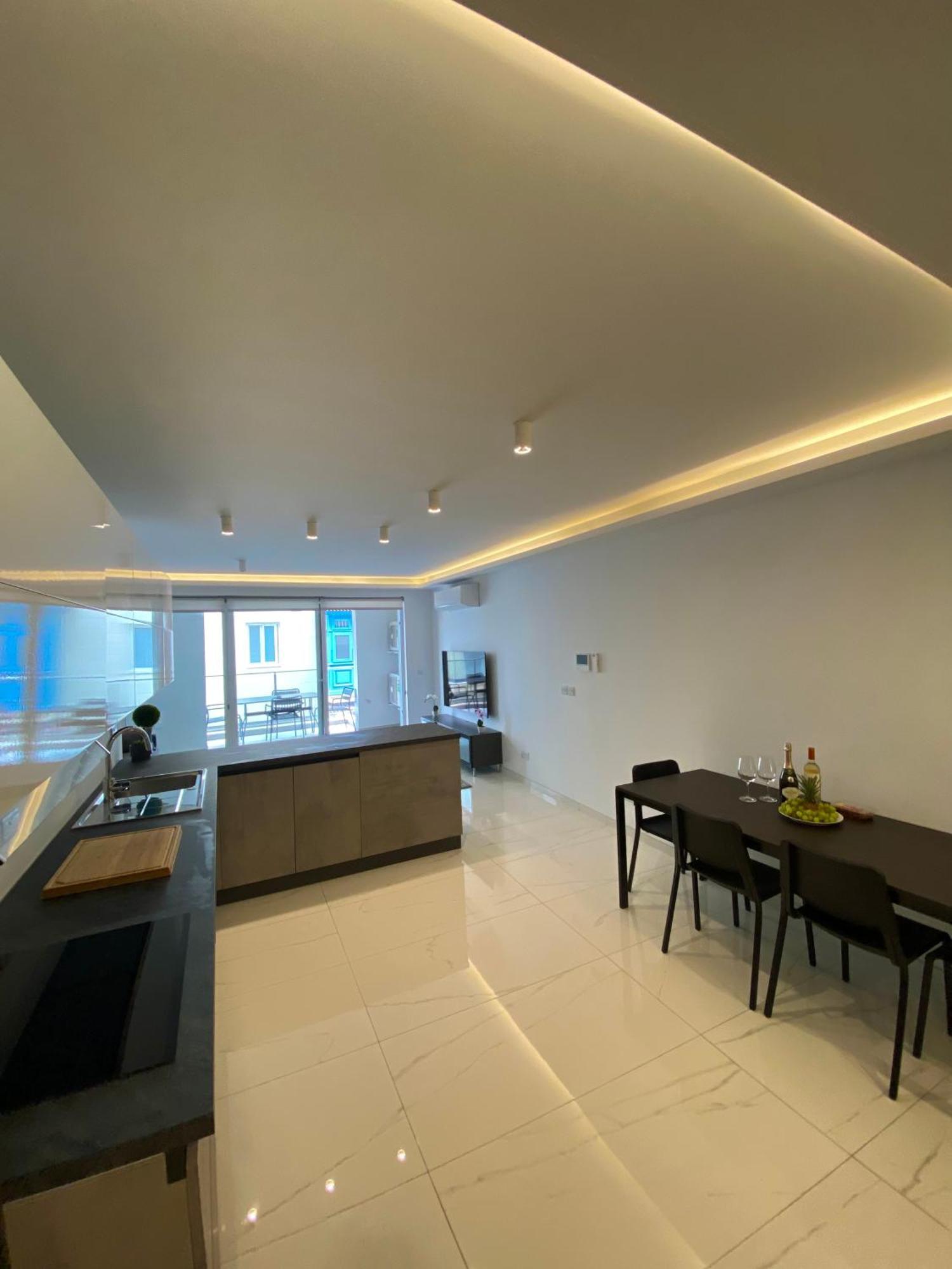 Tigne Sliema Three Bedrooms Apartment المظهر الخارجي الصورة
